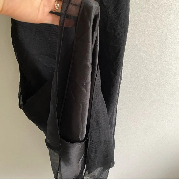 100% Silk  BCBGMAXAZRIA Black V-Neck Flowy Midi Dress Size 2 - Picture 10 of 13